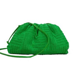 Bolsas de ombro Toalha de pó de toalha verde mulheres bolsas designer Knoedel para nuvem embreagem Crossbody 1210