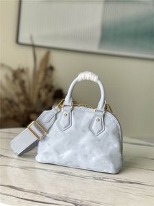 디자이너 럭셔리 ALMA BB M59822 Bleu Glacier Blue Tote Crossbody 숄더백 퀼팅 및 자수 부드러운 송아지 가죽 7A 품질