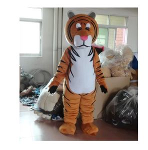 Halloween Lifelike Tiger Mascot Traje Top Quality Dos Desenhos Animados Bengala Tigre Animais Anime Tema Caráter Christmas Carnaval Festa Costumes