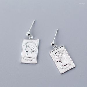 Modelos de bretas de moedas de moeda de rua minimalista de moda retro para mulheres europeias americanas S925 Silver Ear Jewelry Pendientes Dangle Chan