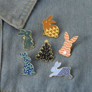 Coelhos Esmalte Pins Personalizado Mão Desenho Animais Bunny Broche Lapel Badge Dos Desenhos Animados Jóias Presente Para Crianças Amigos