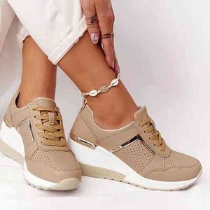 2021New Wedge Sneakers Frauen Schnürhöhe Erhöhung der Sportschuhe Ladies Casual Platform Air Kissen bequeme vulkanische Schuhe G220629