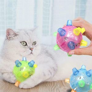 ペットのおもちゃジャンプの活性化ボール、ペットライトアップLEDライトと小さな中規模の犬の猫のための音楽玩具