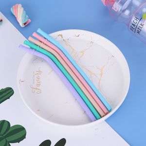 Cannucce in silicone per uso alimentare Resistenti al freddo e al calore Gomiti pieghevoli a colori Cannucce Ciclo Lavabile Bevanda per succhi Party Dessert Tube BBB14595