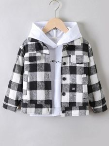 Boys Boys Gingham Boys من خلال رفرف التفاصيل بدون هوديي هي