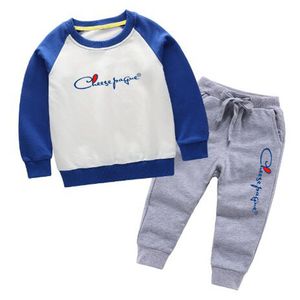 Set Tuta da bambino Abbigliamento per ragazzi Felpa con cappuccio per bambini Pantaloni sportivi Tuta da jogging Moda Casual Vestiti selvaggi per bambini Vestiti per ragazze