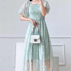 Embroidered Off-Shoulder Dresses Fairy Chic Gentle Dress Female Style Sweet Daisy Printed Mesh Long Floral Dress Female 220514