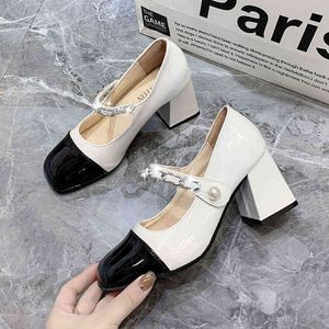 Retro Mary Jane Shoes Women's 2022 New French Square Toe High Heels Small Leather Shoes Patent Leather Thick Heel Shoes G220425