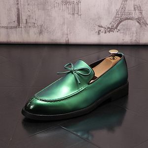 British Style Men Black Crown Oxfords Casual Shoes Designer Pointed Toe Homecoming Dress Wedding Prom Driving Sports Single Walking Loafers