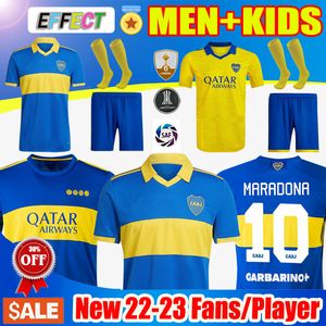 Spelarfans version Boca Juniors Soccer Jersey Carlitos Retro Maradona Tevez de Rossi Hem Away Thailand Football Shirt Män sätter uniform