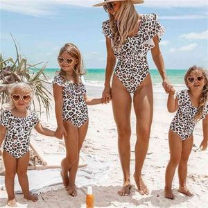 Weibliche Badeanzug Mutter Tochter Badeanzug Familie Matching Badeanzug sexy Ruffle Leopard Badebekleidung Frauen Kinder 210407