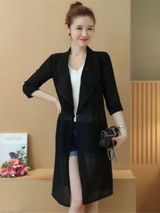 Vestes pour femmes patchwork noir blanc mousseline de mousseline coréenne fashion dames sun proof tops 2022 printemps été femme celter cardigan manteau