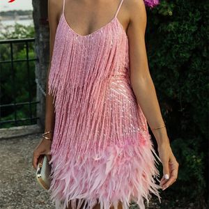 Tunga paljetter Feather Suspender Dres Fashion Sexy Tassel Stitching Mini Dress Beach Evening Party Clubnight Dress Ladies 220509