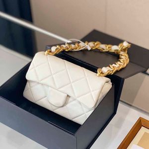 22cm Small Flap French Shoulder Bags Genuine Leather Pink White Black designer Crossbody Bag Oversized Gold-Tone Metal Chain Hardware Diamond Quilted Axillary bag