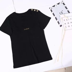 Lou kısa kollu Paris Kadın Tshirt Boyut Tişört Kız Bronzing Düğme Mektubu Kadın Yaz Moda Giyim Siyah Beyaz