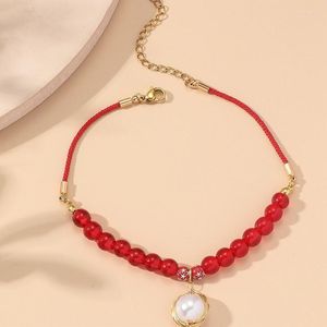 Charmarmband charmig vit pärla hänge röda granat pärlor armband för kvinnor tjej bankett party smycken gåvacharm kent22