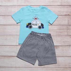 衣料品セット夏の服ブルー半袖トップと黒い白い格子縞のショーツ車刺繍パターンボーイズ衣料品