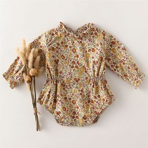 ヴィンテージの花柄の女の赤ちゃんの服0-2Y長袖ロンパージャンプスーツファッションリネンコット