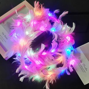 LED Feather Wreath Crown pannband Toy Light-up Angel Halo pannband Lysande huvudbonad för kvinnor Girls Wedding Christmas Glow Party