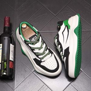 Primavera e verão homens mocassins sapatos palhaço respirável luxury designer sapatilhas que combinam skate de fundo grosso sneakers tendências Zapatillas de hombre