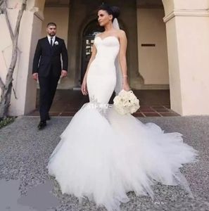 2022 Abiti da sposa a sirena Abito da sposa Scollo a cuore Perline Sweep Train Cristalli Custom Made In rilievo Plus Size Abiti da sposa