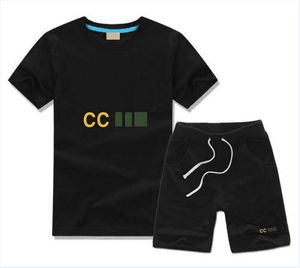 Stokta Çocuklar Tasarımcı yaz Ince T-Shirt Pantolon Set Marka Çocuk kısa kollu şort 2 Parça Pamuk Giyim bebek Erkek kız Moda Giyim GNOO1