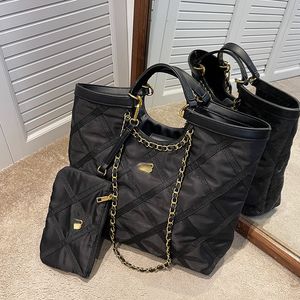 حقيبة حمل سوداء سعة كبيرة سلسلة أزياء مسافر كتف واحد