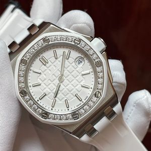Kwarc Ruch Watch Watch 37 mm obudowa ze stali nierdzewnej silikonowe zespół moda osobowość Diamond Diamond Watch Luksusowe zegarki AAA