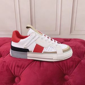 Çorap Sneaker Tasarımcılar Erkekler Donna Kırmızı Moda Sıradan Ayakkabı Kadınları Beyaz Ayakkabılarla Düşük Top Çekme 35-45 KKJJHK0002