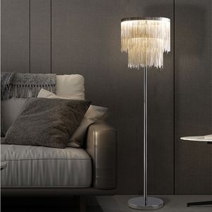 Quaste Stehlampe Kreative Persönlichkeit Schlafzimmer Tischleuchten Postmoderne Licht Luxus Wohnzimmer Designer Stehlampen
