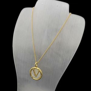 Wholesale long sweater necklaces resale online - Europe America Style Men Lady Women Titanium steel Lovers Thick Long Necklace Sweater chain With Mother of Pearl V Initials Pendan346h