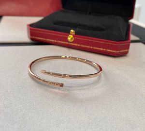 Materiale in vero oro 18k. Fascino sottile braccialetto per unghie con interno vuoto per gioielli di fidanzamento da donna, regalo con certificato di scatola di francobolli