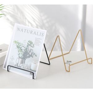 Iron Art Magazine Display Stand Dish Rack Plate Bowl Picture Frame Po Book Pedestal Holder Home Decoration Storage Ornaments 220809
