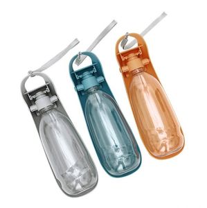 Dog Water Bottle Leak Proof Portable Puppy Water Dispenser med dricksmatare för husdjur utomhus vandring vandring mat klass plast