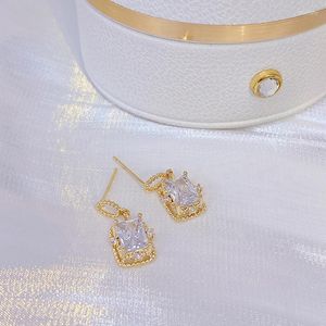 Stud Exquisite Large Square Zircon Design 14k Real Gold Plating Ear Elegant Luxury Charm för Lady Trendy Delicate Earrings Gift Dale22