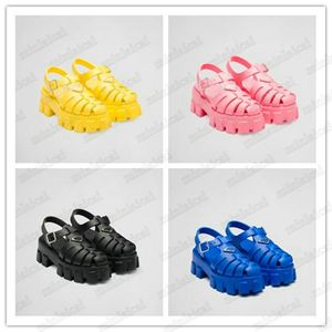 모놀리스 샌들 폼 고무 검투사 샌들 디자이너 여성용 Chunky-Sole 어부 플랫폼 슬라이드 Triangle Metal Logo Retros Beach Round Toe Sandals 55mm