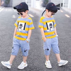 Summer Baby Boys Clothes Suit Stripe Cotton T Shirt Jeans Pant 2st Set Spädbarn Födda kläder 3 4 5 6 7 8 9 10 11 12 år 220620
