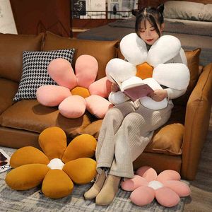CM Vacker Daisy Flower Plush Cushion Ins Home Decor Sofa Plants Dolls fyllda för flickor Barn födelsedagspresent J220704