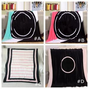 Wholesale Black Pink Colors Blanket 130x150cm Soft Coral Velvet BeachTowel Blankets Air Conditioning Rugs Comfortable Carpet 4 colors