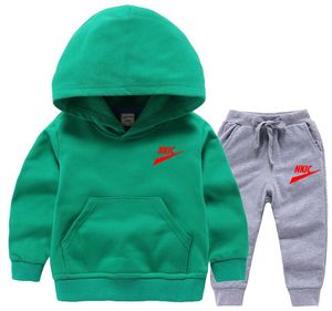 Baby Boys Casual Set Dzieci Ubrania jesień marka logo bawełniane bluzy dresowe kombinezon dla chłopców sportowych garnitury zwykłe nadruk 3D dziewczyna ubrania 2-8 lat