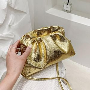 Bolsas de noite Luxuosa bolsa de ouro de ouro macio feminino de couro hobos de alta qualidade crossbody design design de festas clipe de clipe feminino bolsa