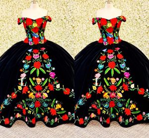 2022 럭셔리 벨벳 빈티지 자수 Quinceanera 드레스 멕시코 스타일 어깨 어두운 해군 컬러 스위트 15 드레스 파티 공식 charro