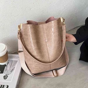 Vintage odile Pattern Crossbody Bags For Women 2022 PU Leather Trend Designer Shoulder Handbags Large Capacity Bucket Bag G220524