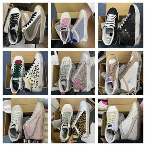 Sneakers Newvnice Złota moda Modna gwiazda Casual Shoe Lace-Up Sneakers Włochy Metallic w trudnej sytuacji, wysoka zamszowa skóra cielęcy