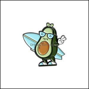 ピンブローチジュエリー漫画Stberry Bear Avocado Brooch Childrenアイスクリームドッグラペルピンサーフボード合金エナメル動物cor b for b