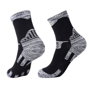 Designer Profissional Men's Socks Montos ao ar livre Montar meias de caminhada curta Meias de basquete meninas Sorto que absorve a toalha de toalha de baixo para o choque de choque Chaussette