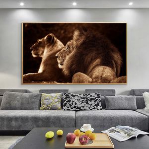 Afrian Wild Lions Family Family Peder Art Plakaty i drukuje Czarne i białe zwierzęta Płótna obrazy na ściennych Art Lions Pictures