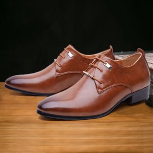 Scarpe formali a punta di design per uomo scarpe da sposa per uomo 2019 scarpe da ufficio da uomo nero marrone business casual taglia grande sepatu pria a