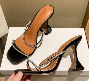 Designers Chaussures Designer- Tory Slippers Sandals Flat Women Flops Nonslip Shoes Damen Hausschuhe 2024 36