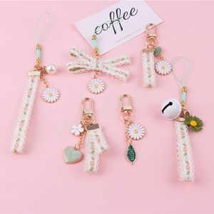 Trendy Korean Fashion Flower Keychain Lanyard Lace Ribbon Cute Daisy Pendant Key Chain Car Keyring Holder Bag Charms Accessories